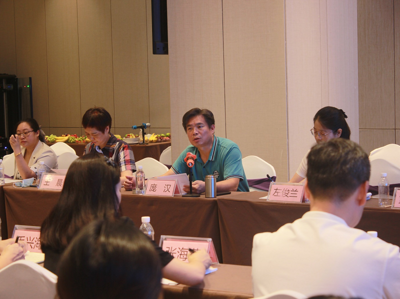 一家人一條心一起拼！ 龐漢赴控股公司廣西建信開展工作調(diào)研